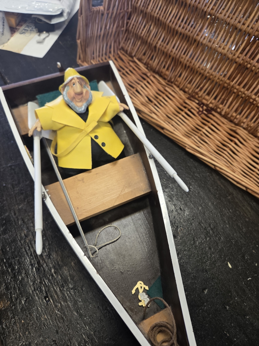 VINTAGE "OLD SALT" FISHERMAN BY DAVID FRYKMAN COLLECTION
